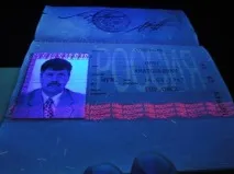 Кримінальний журнал Omerta Як переклеїти фотографію у паспорті omerta