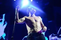 Соліст гурту Red HotChili Peppers розповів про свою хворобу свою