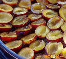 Солоні сливи на зиму – фото рецепт приготування з часником зиму