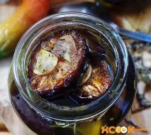 Солоні сливи на зиму – фото рецепт приготування з часником солоні