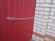 Варіанти упорів на розпашні ворота та їх виготовлення своїми руками, Ремонт своїми руками упорів