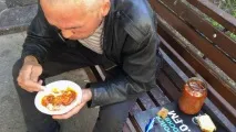 Зуби для бомжаблогера Жені Якута жені