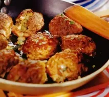 Зрази із солоними огірками зрази