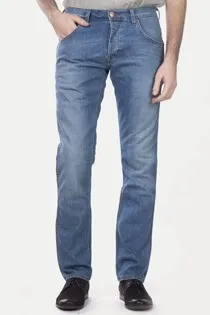 Моделі чоловічих джинсів Wrangler джинсів