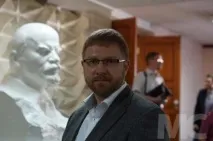 1-а Піріжкова» матвієнко в яскраво синьому а мер дрес код не вгадав, Останні Новини Омська та Омської яскраво