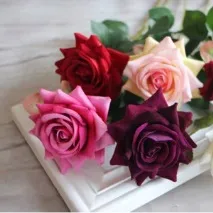 Оксамитові троянди на Аліекспрес Red Valentine’s Velvet Rose Spring Artificial Fake Flower Arrangement valentine
