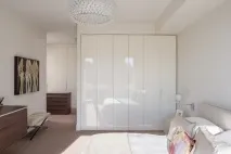 Велика шафа в інтер’єрі, Домфронт шафа