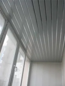 Чим обробити стелю на балконі відео-інструкція з монтажу своїми руками монтажу