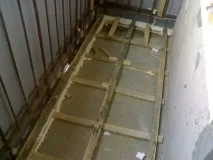 дървен балкона