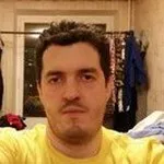 Якого розміру у вас коронка? Мені переробили коронку, але вона знову велика розміру