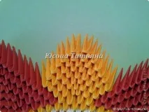 Як покроково зробити в техніці орігамі з модулів медаль, орден орігамі