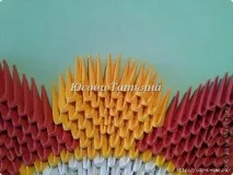 Як покроково зробити в техніці орігамі з модулів медаль, орден техніці