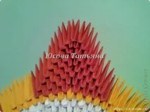 Як покроково зробити в техніці орігамі з модулів медаль, орден зробити