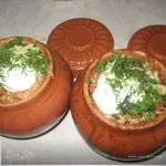 Картопля в горщиках з м’ясом та грибами горщиках
