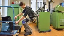 Невидиме крісло дозволить відпочити будь-якої миті крісло