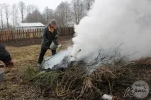 Чи можна спалювати сміття на своїй ділянці сміття