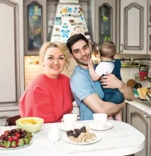 Надія Ангарська вперше показала, в яких умовах виховує сина ангарська