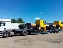 Перевезення вантажівок та автобусів автобусів