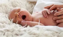 Чому новонароджений жовтий і як це лікувати жовтий