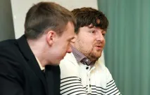 літає