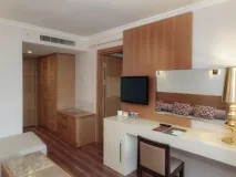 истината akka