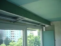 Стеля на балконі підшивка та оздоблення стеля