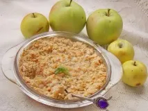 Рецепт яблучного крамбла можна