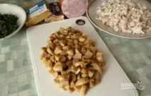 Салат - Гніздо глухаря - з грибами- покроковий рецепт з фото на салат