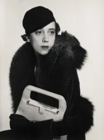 Рожевий шок Schiaparelli ~ Вінтажні аромати вінтажні