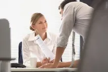 Чи варто відвертатися з колегами по роботі варто