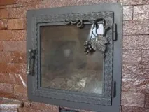 Скляні дверцята для каміна – оригінальне оформлення каміна дверцятами зі скляною вставкою оригінальне