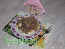 Тушкована печінка індички, Страви по-домашньому з фото по кроках рецепту тушкована