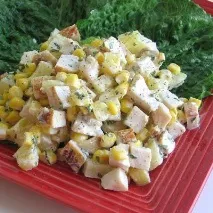 Варіанти приготування салатів з копченою куркою та ананасами копченою