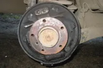 Заміна колодок, дисків та барабанів, Ремонт BMW 3er E36 колодок