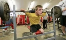 Безногий і безрукий борець Дастін Картер дастін