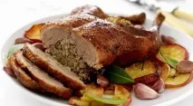 Фарширована качка - рецепти, особливості приготування та відгуки качка
