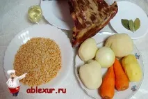 Гороховий суп із копченостями копченостями