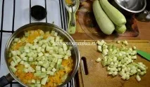 Кабачки тушковані з морквою та цибулею - прості та швидкі рецепти, Народні знання від Кравченка кабачки