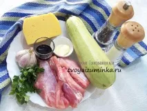 Кабачки в духовці з куркою кабачки