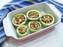 Кабачки в духовці з куркою кабачки