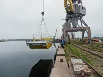 Плавуча заправна станція водного