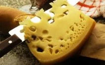 Як вибрати якісний та смачний сир пліснявою