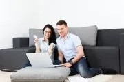 Кредитна картка українська Стандарт - порівняємо з конкурентами кредитна