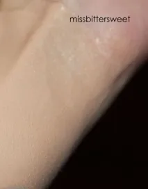Maybelline Dream Satin Fluide тональний крем-флюїд maybelline