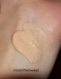 Maybelline Dream Satin Fluide тональний крем-флюїд satin