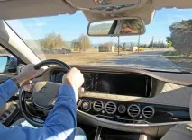 Наодинці з «Майбахом», Щоденний інформаційний портал майбахом