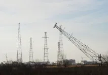 Обласний уряд заявив про знесення незаконних вишок стільникового зв’язку уряд