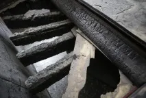 Про що мовчать роялі роялі