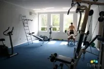 схід
