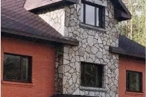Підкажіть, будь ласка, якою фарбою потрібно пофарбувати дерев’яний фасад будинку, щоб фарба через якою